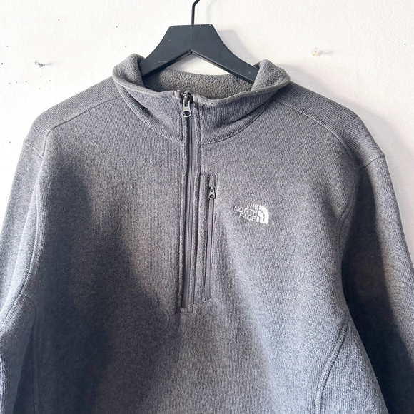 The North Face Men’s XL Gray Quarter Zip Fleece Pullover Jacket - Picture 4 of 6